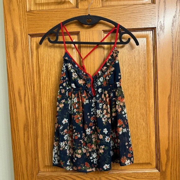 Gilly Hicks Floral Camisole in Navy and Red - Picture 2 of 4